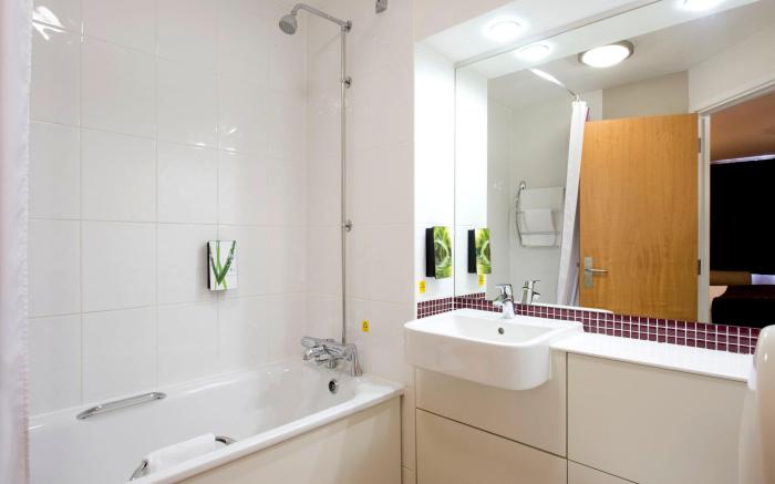 Premier Inn Bristol South