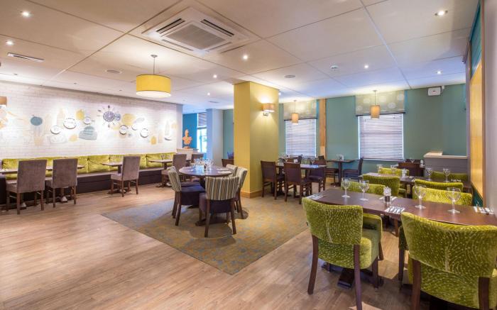 Premier Inn Stoke/Trentham Gardens