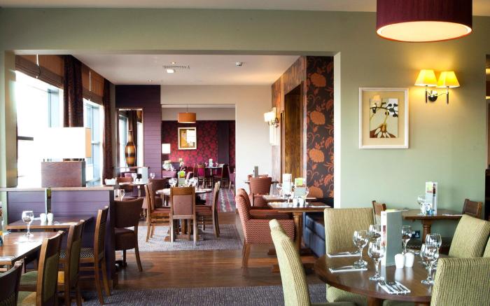 Premier Inn Edinburgh Park - Airport