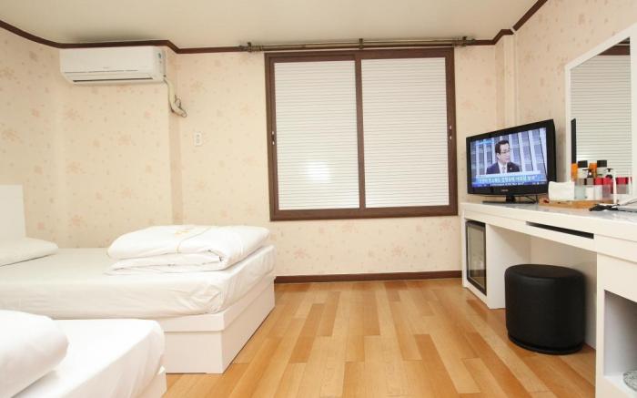 Hotel Valentine (Korea Quality)