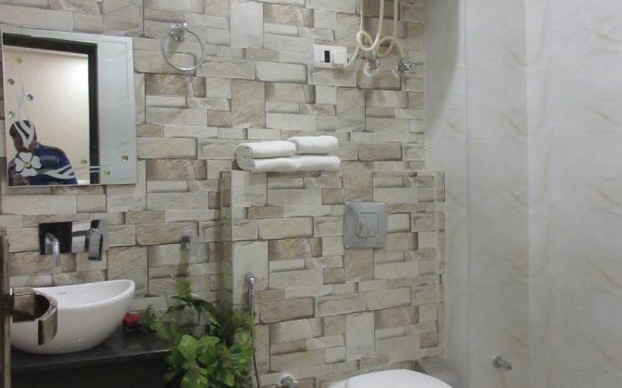 Hotel Riya Palace - Idgah Railway Station Agra