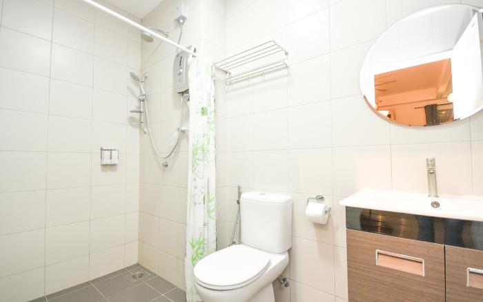 Lush Suite by Nest Home [Legoland • High Level]