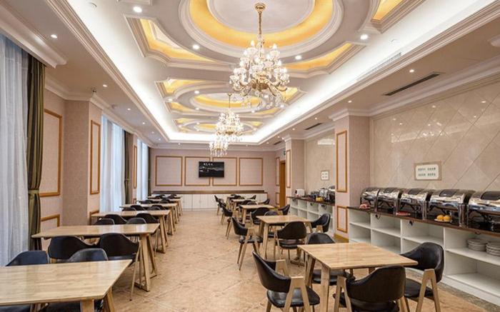 Vienna Hotel Hebei Qian'an Tianbo People's Square