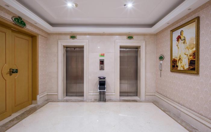 Vienna Hotel Guangxi Medicine University Nanning Qingxiu Mountain