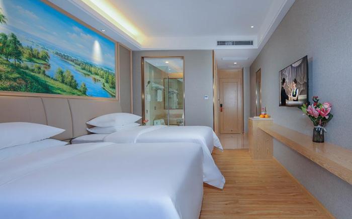 Vienna Hotel Zhuhai Huafashangdu Nanping Science Industrial Park
