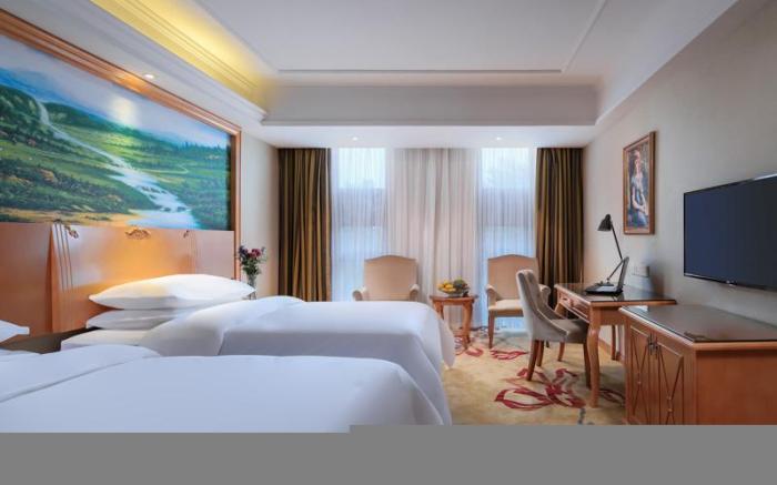 Vienna Hotel Nanchang West Lake Wanda Plaza Guanzhou Metro Station