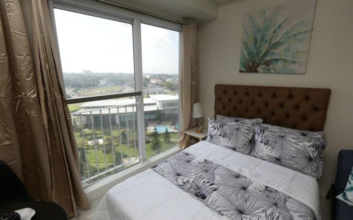 A2J Executive Studio Suite near Skyranch & Malls