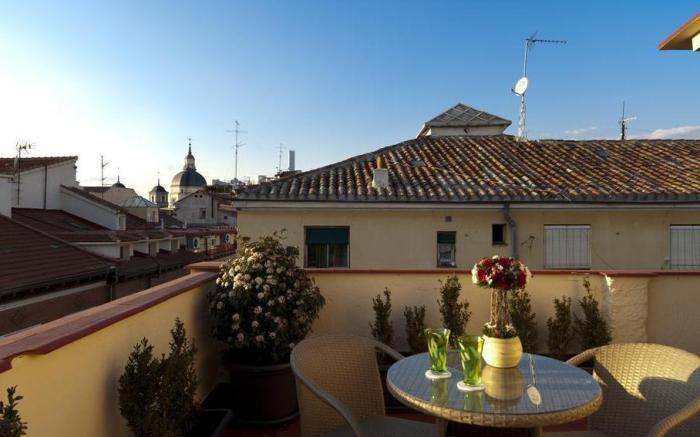 Hostal THC Tirso de Molina