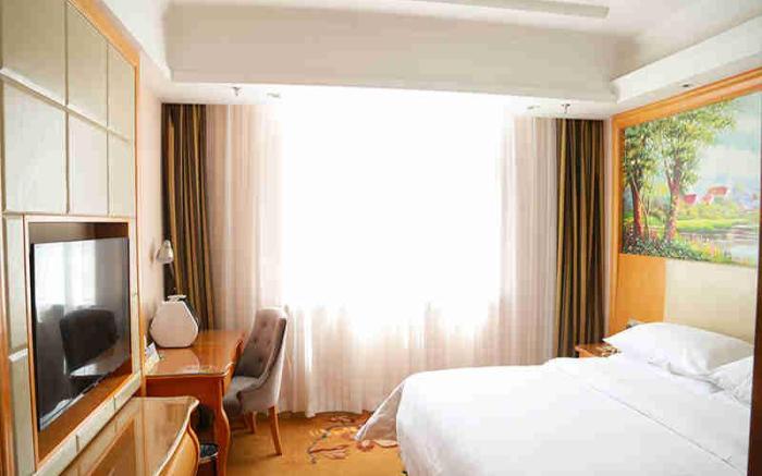 Vienna Hotel Tibet Shigatse Zanglong Square