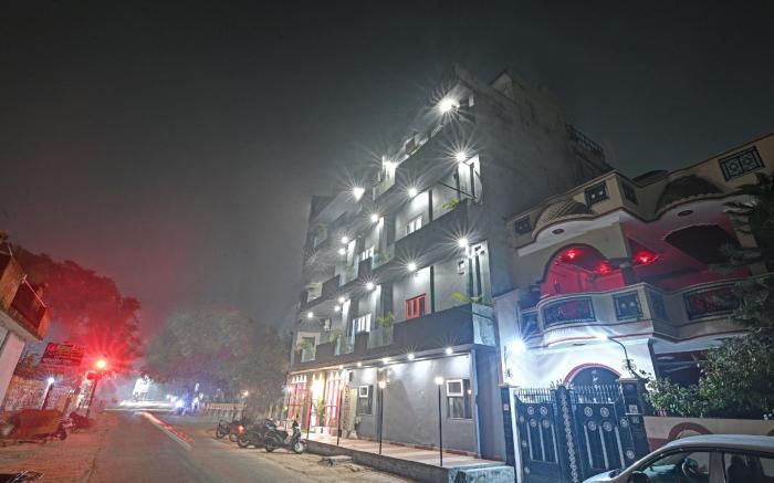 Townhouse Super- Govind Nagar