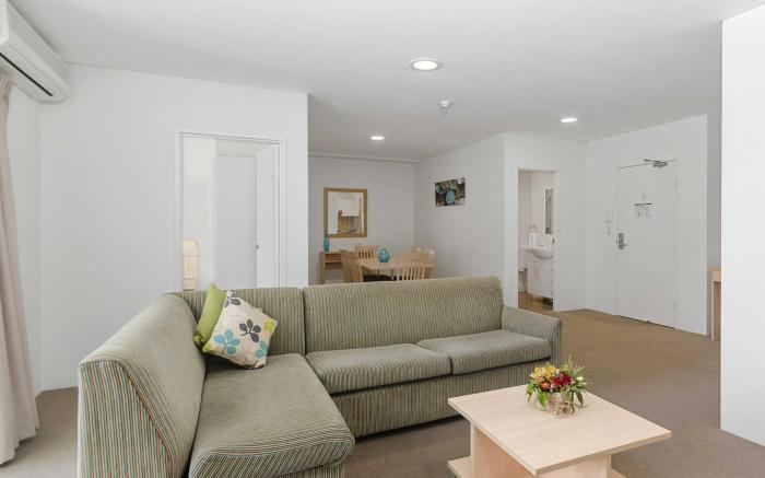 Quality Suites Pioneer Sands