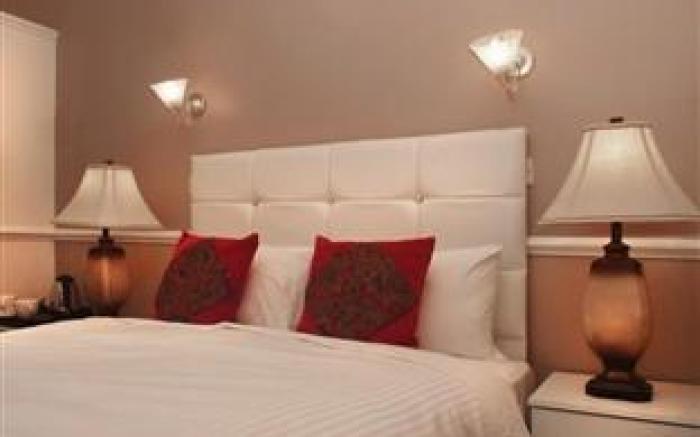Classic Hyde Park Hotel