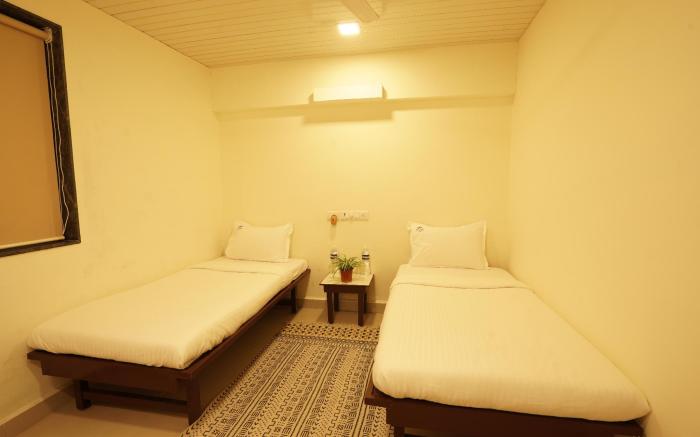 Flora Ecostay