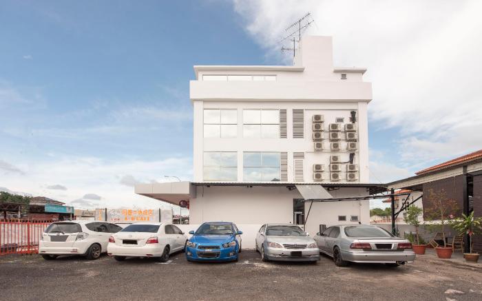 Hotel Ezzyhome Kebun Teh