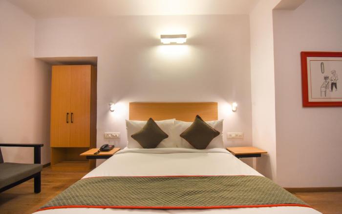Townhouse 444 Heera Holiday Inn