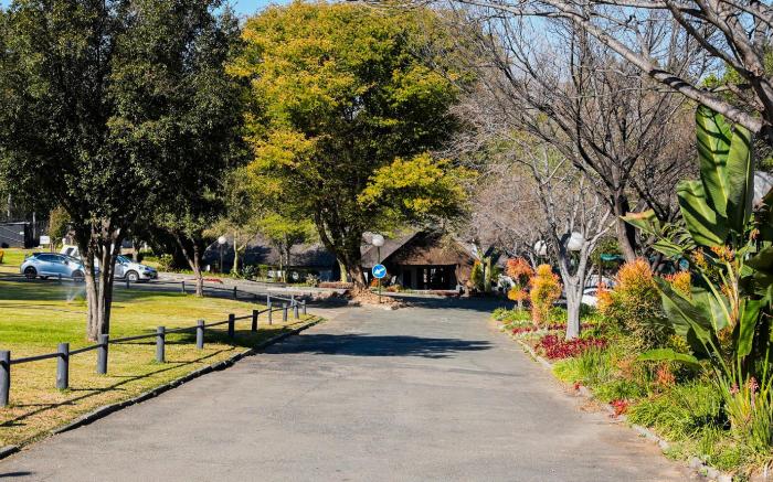 Shumba Valley Lodge Lanseria Airport