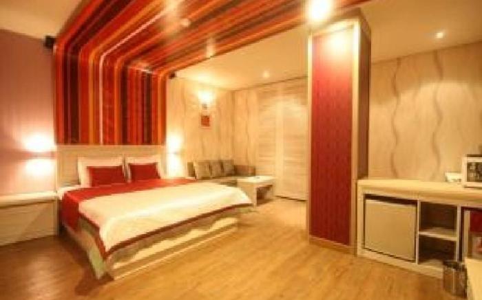 Zara Motel