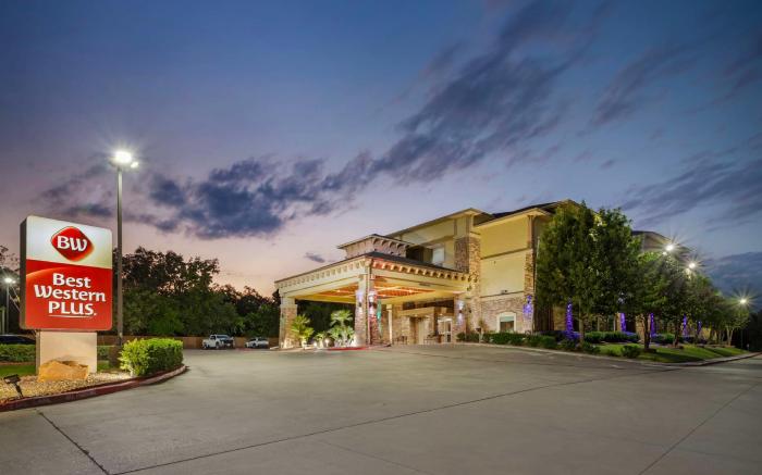 Best Western Plus Goliad Inn & Suites
