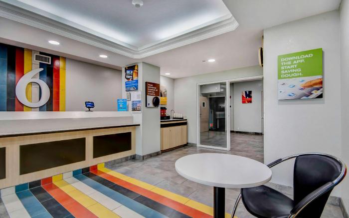 Motel 6 San Antonio, TX - Sea World North