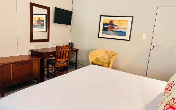 Shangri La Country Hotel & Spa