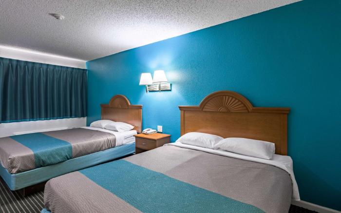 Motel 6 Azle, TX