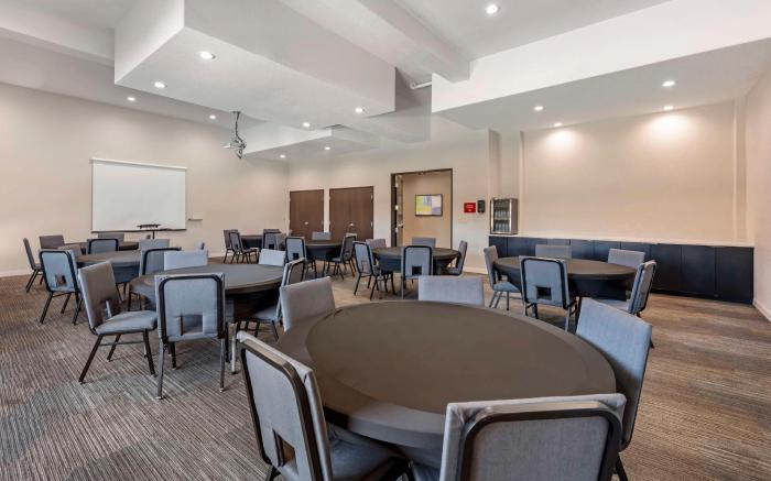 Best Western Plus Pflugerville Inn & Suites
