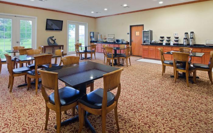 Best Western Cleveland Inn and Suites
