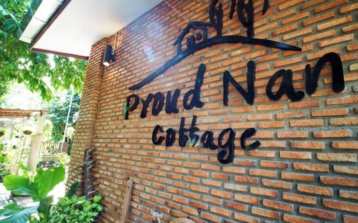 Proud nan cottage