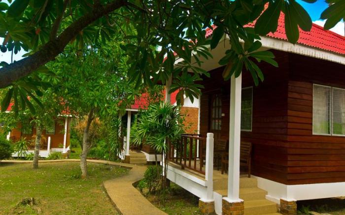 Krathom Khaolak Resort