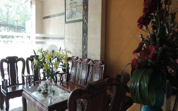 Binh Hung Hotel