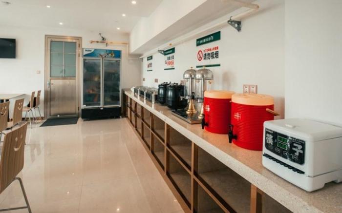 Green Tree Inn Guilin Lingui District Luhu International