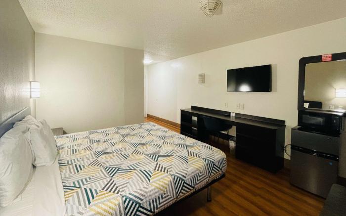 Motel 6 Duncanville, TX - Dallas