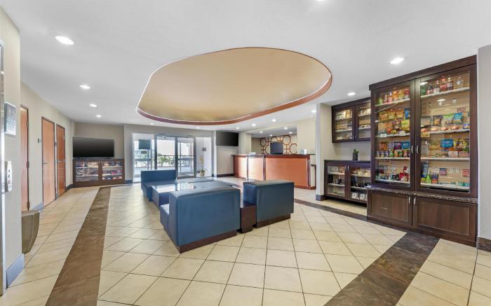 Best Western Plus San Antonio East Inn & Suites