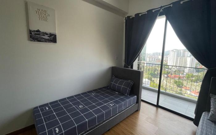 NEW Beacon Executive Suite - City View - By IZ