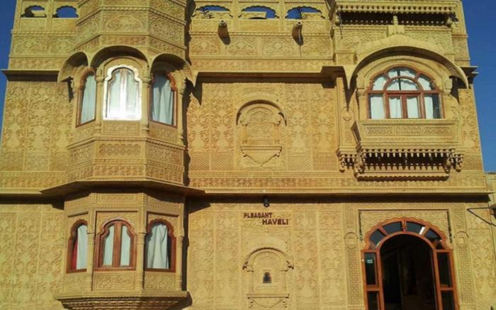 Hotel Pleasant Haveli - Adults Only