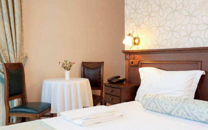 Center Hill Suites                                                                              