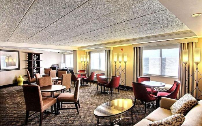 Wyndham Omaha/West Dodge
