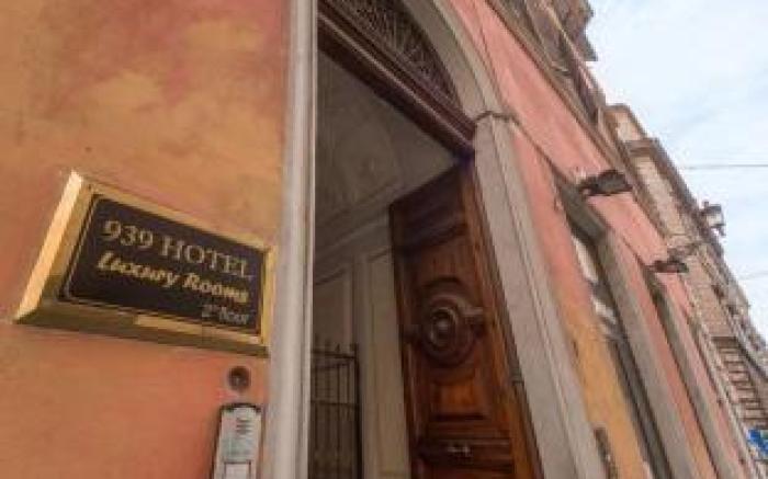 939 Hotel