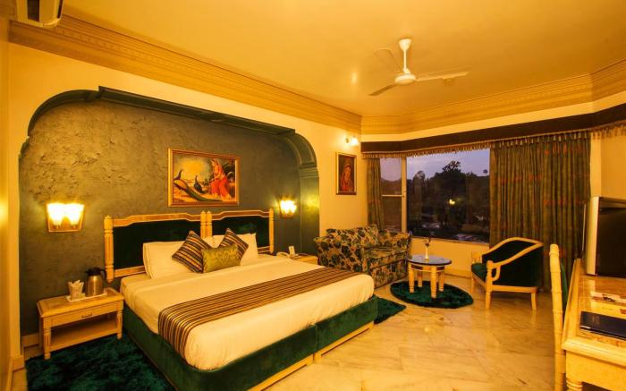 Hotel Hillock