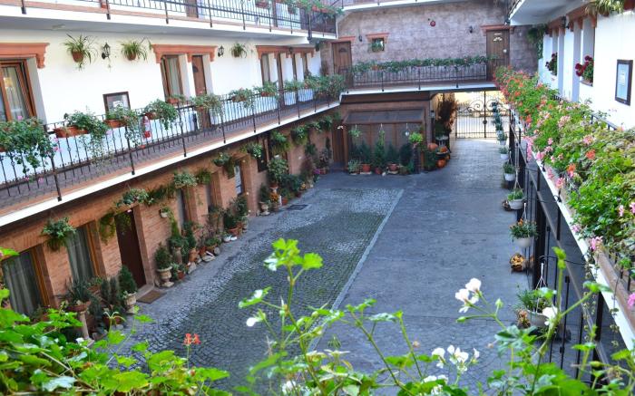 Hotel Hanul Fullton