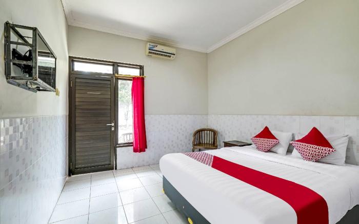 OYO 90831 Hotel Gardenia Prambanan