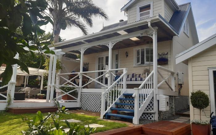 HARBOUR VIEW COTTAGE BOUTIQUE  B&B
