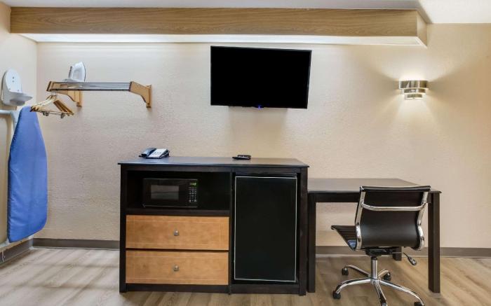 Quality Inn Lees Summit - Kansas City