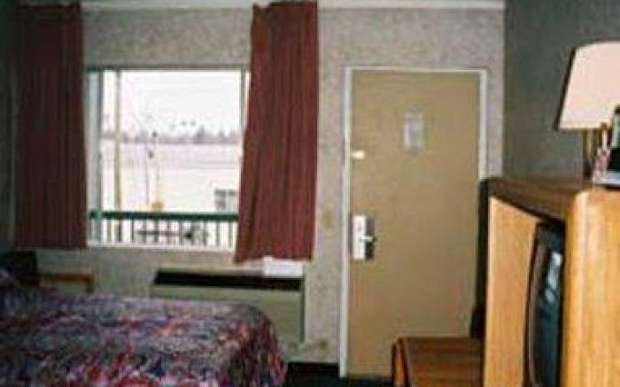 Richmond Inn & Suites