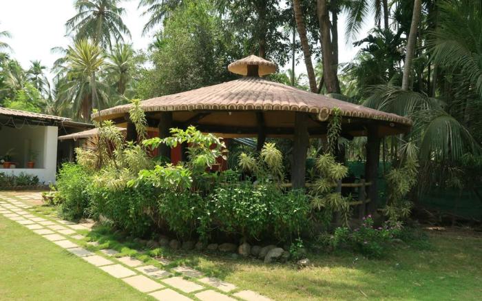 Raj Resort
