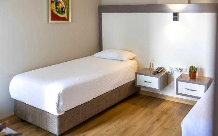MENE CITY HOTEL