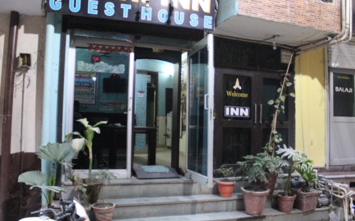 Delhi inn@ Walk in Nizamuddin Railway Station 