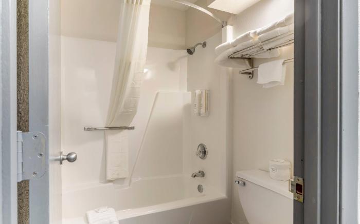 Clarion Pointe Kimball