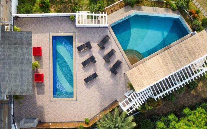 avsuites.com