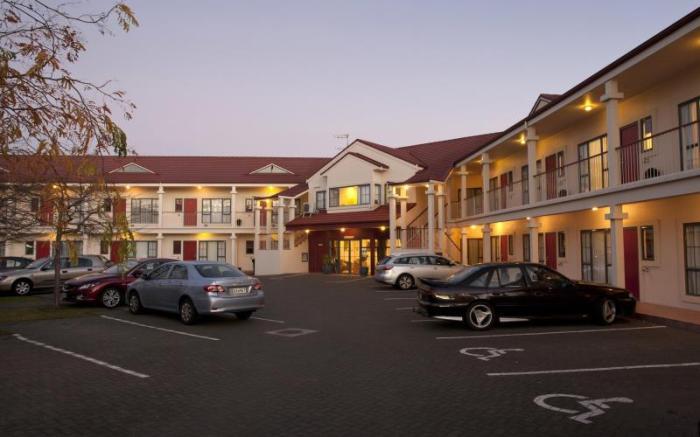 Aubyn Court Spa Motel